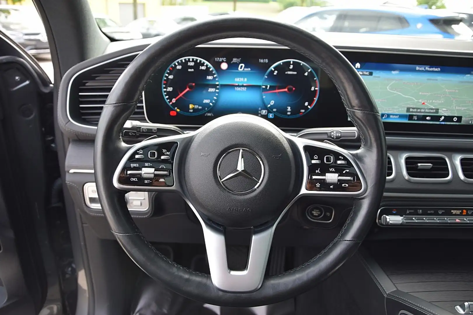 Vehicle image, number 6