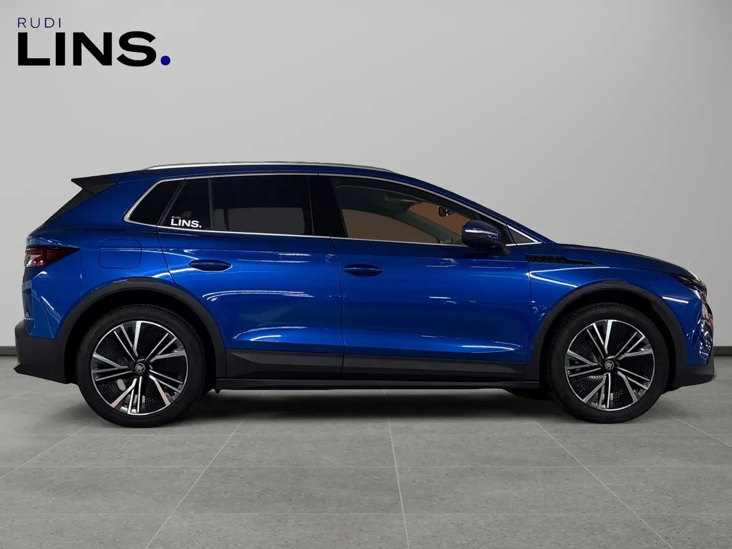 Vehicle image, number 6