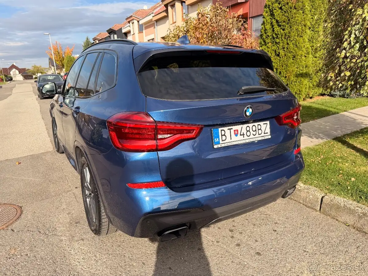 Vehicle image, number 1