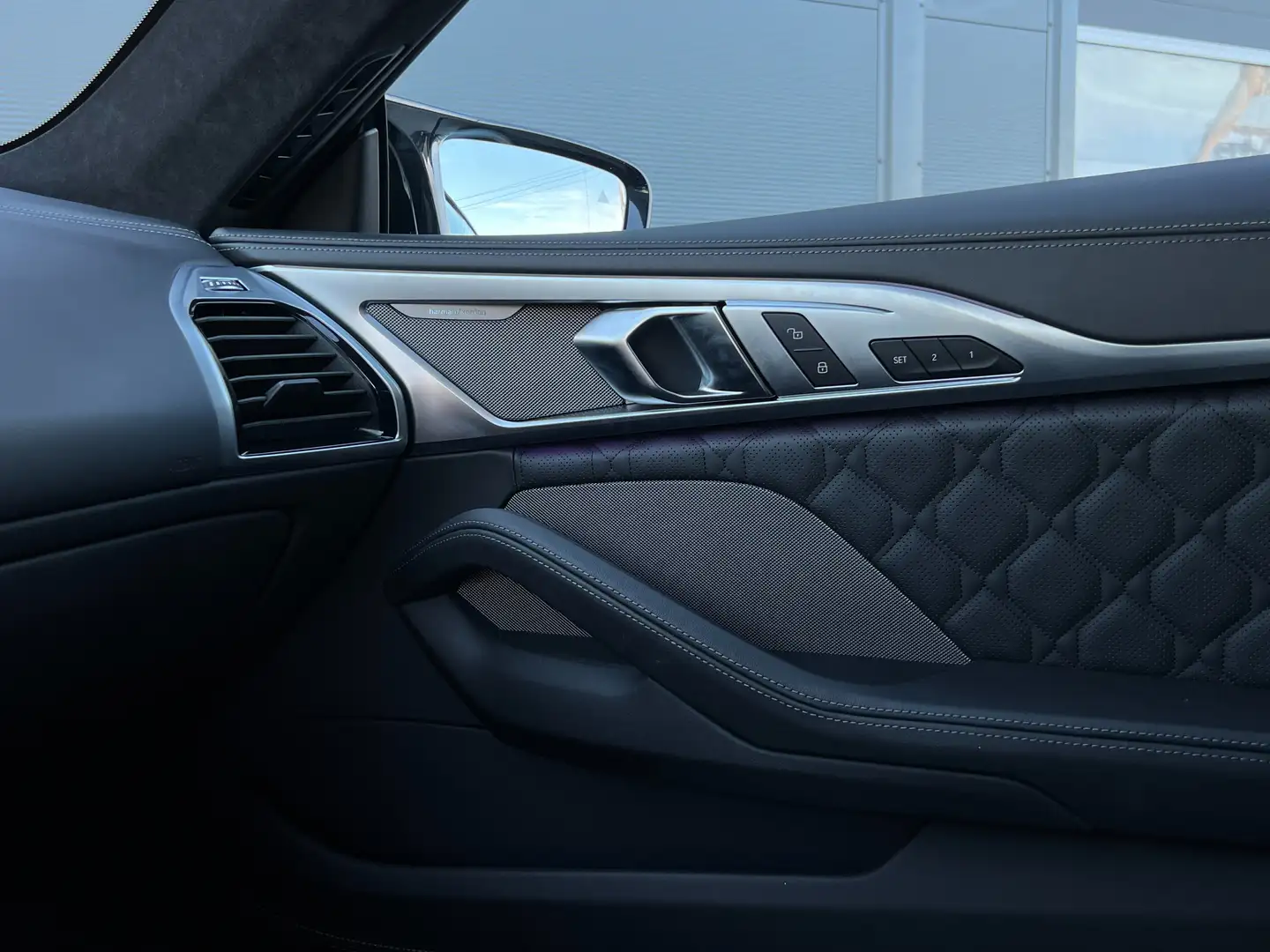 Vehicle image, number 18