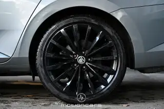 Vehicle image thumbnail, number 8