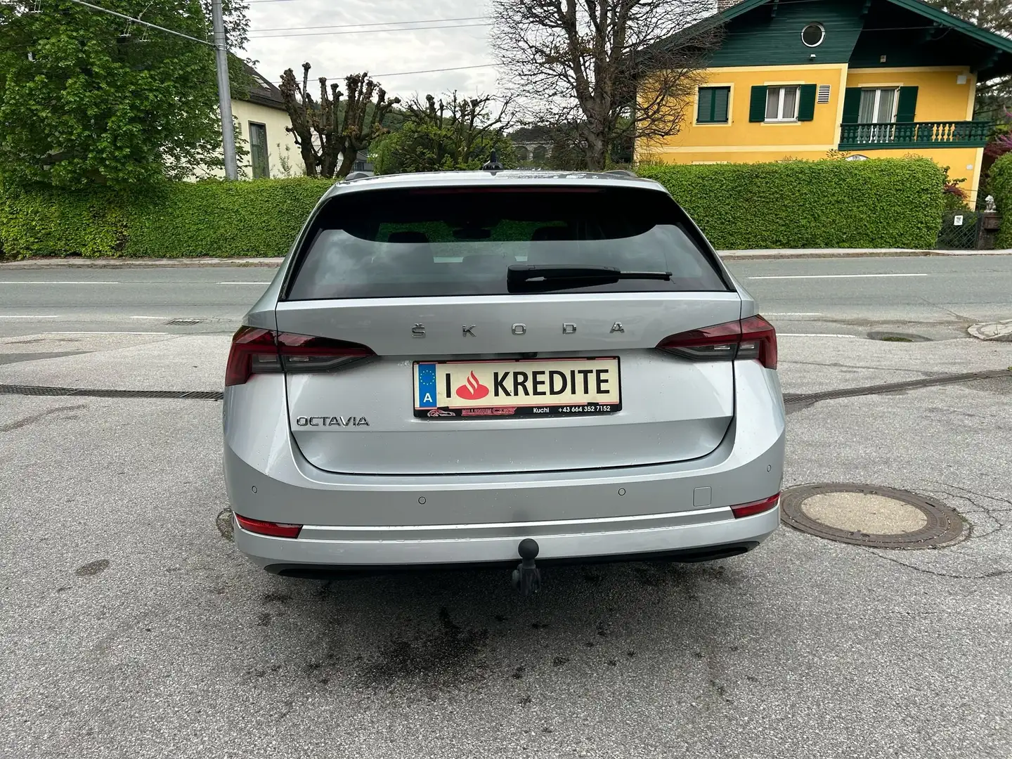 Vehicle image, number 9