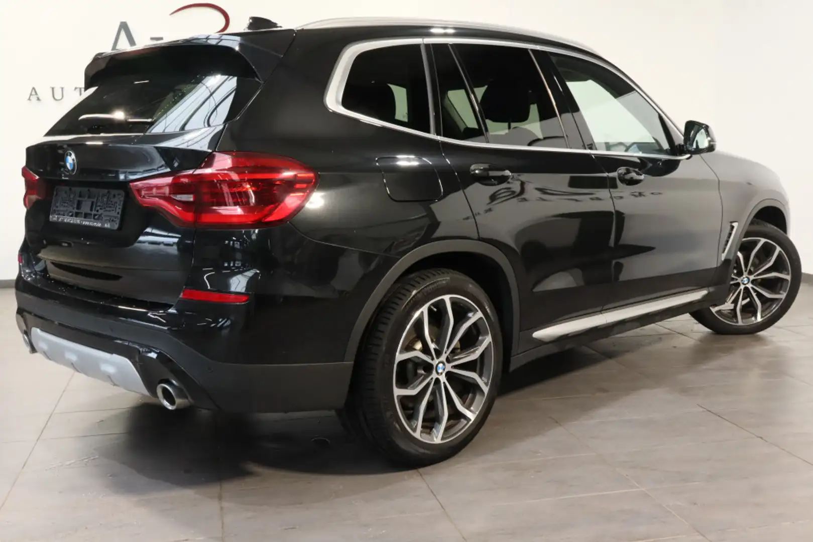 Vehicle image, number 4