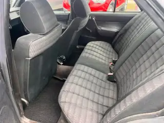 Vehicle image thumbnail, number 12