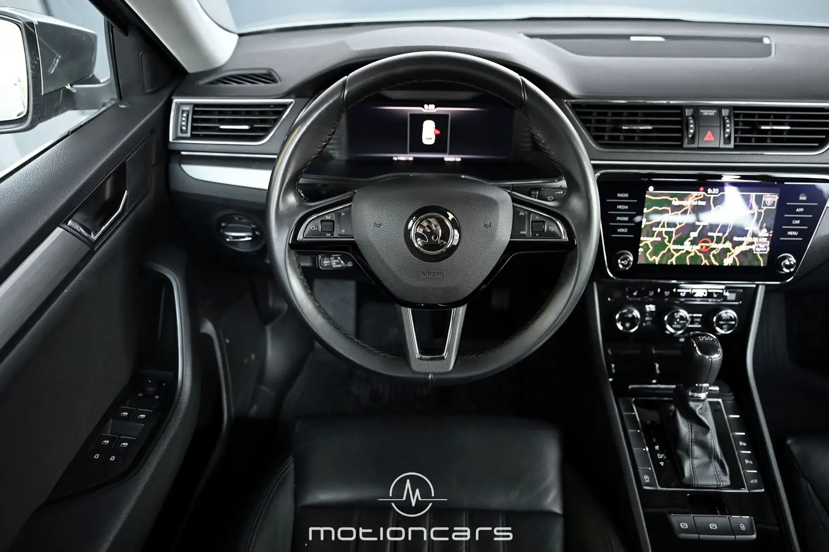Vehicle image, number 9