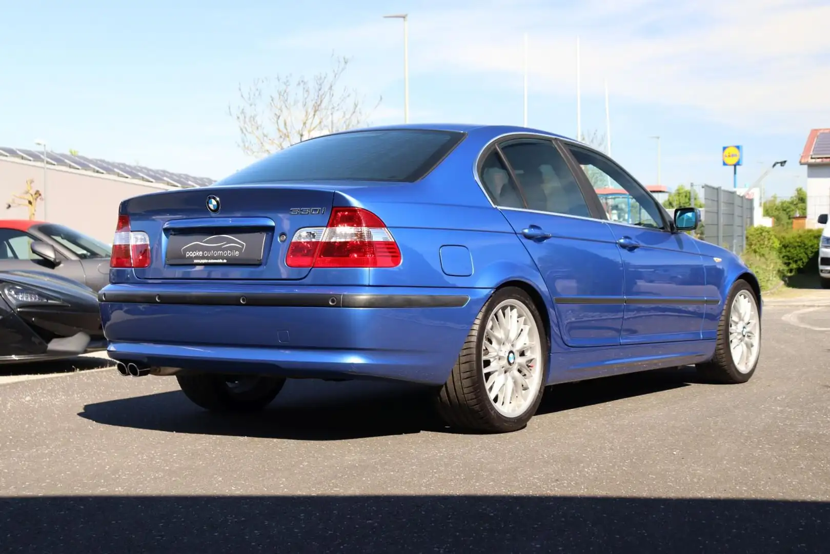 Vehicle image, number 5