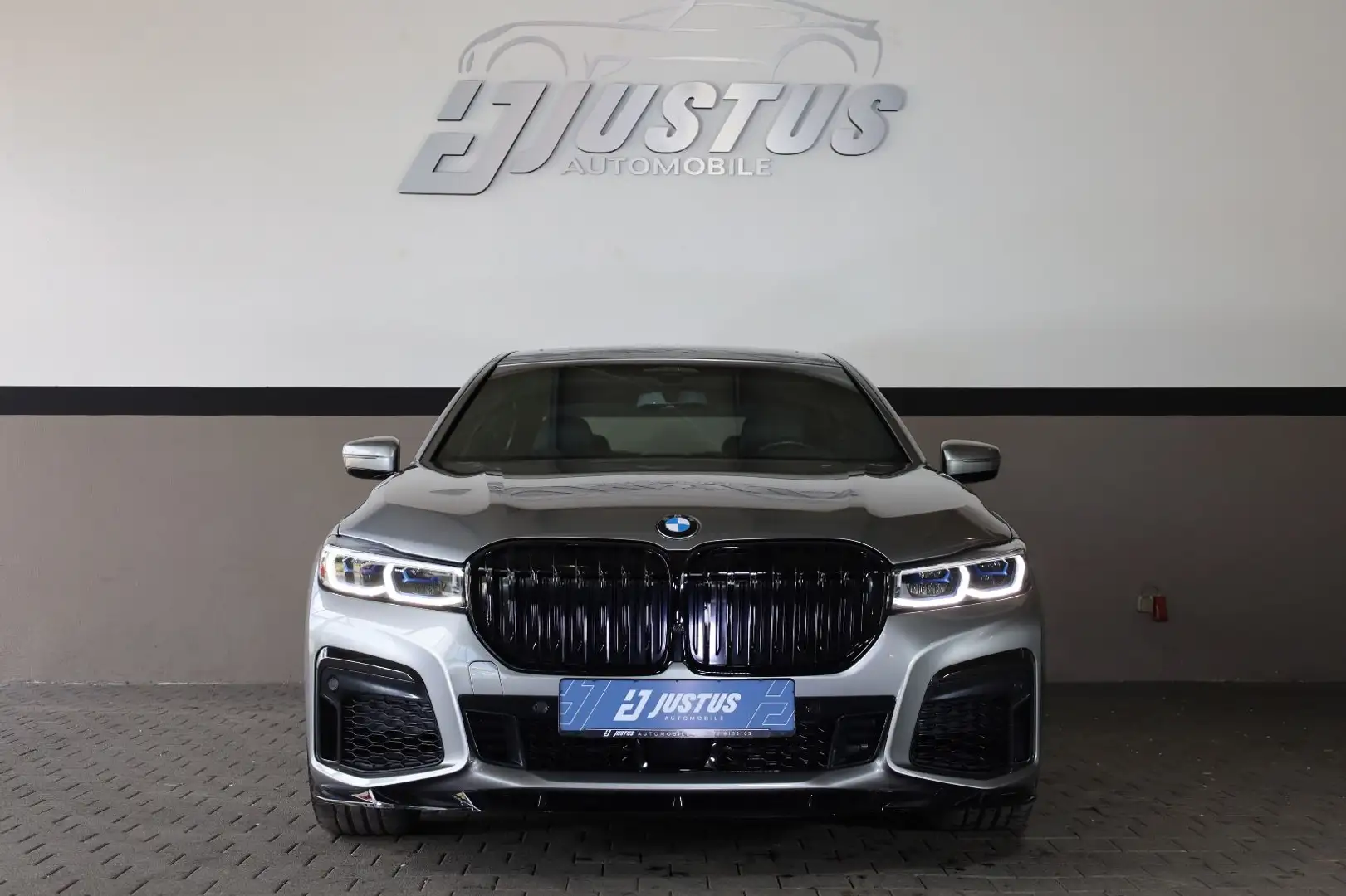 Vehicle image, number 2