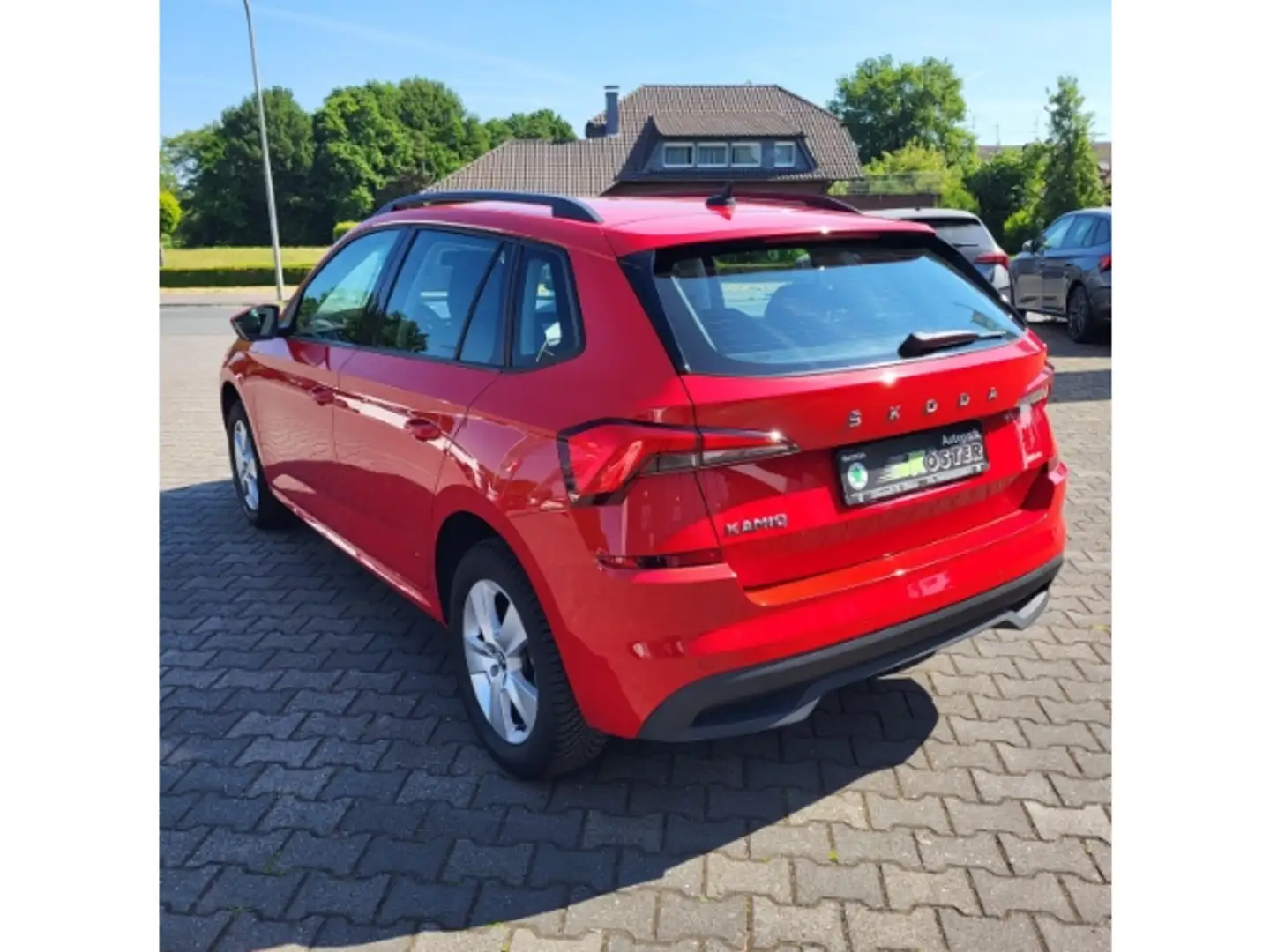 Vehicle image, number 3