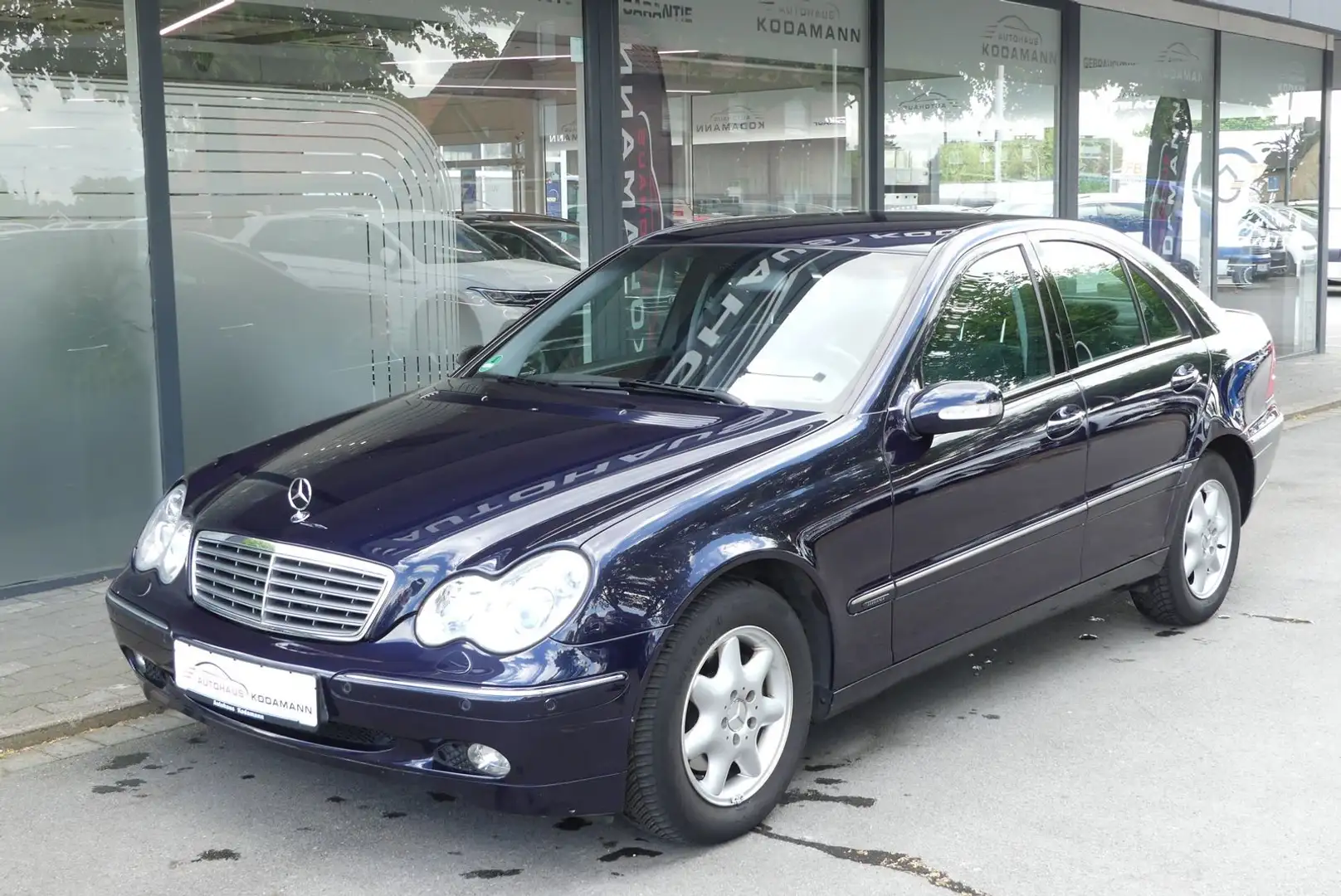 Vehicle image, number 5