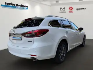 Vehicle image thumbnail, number 4