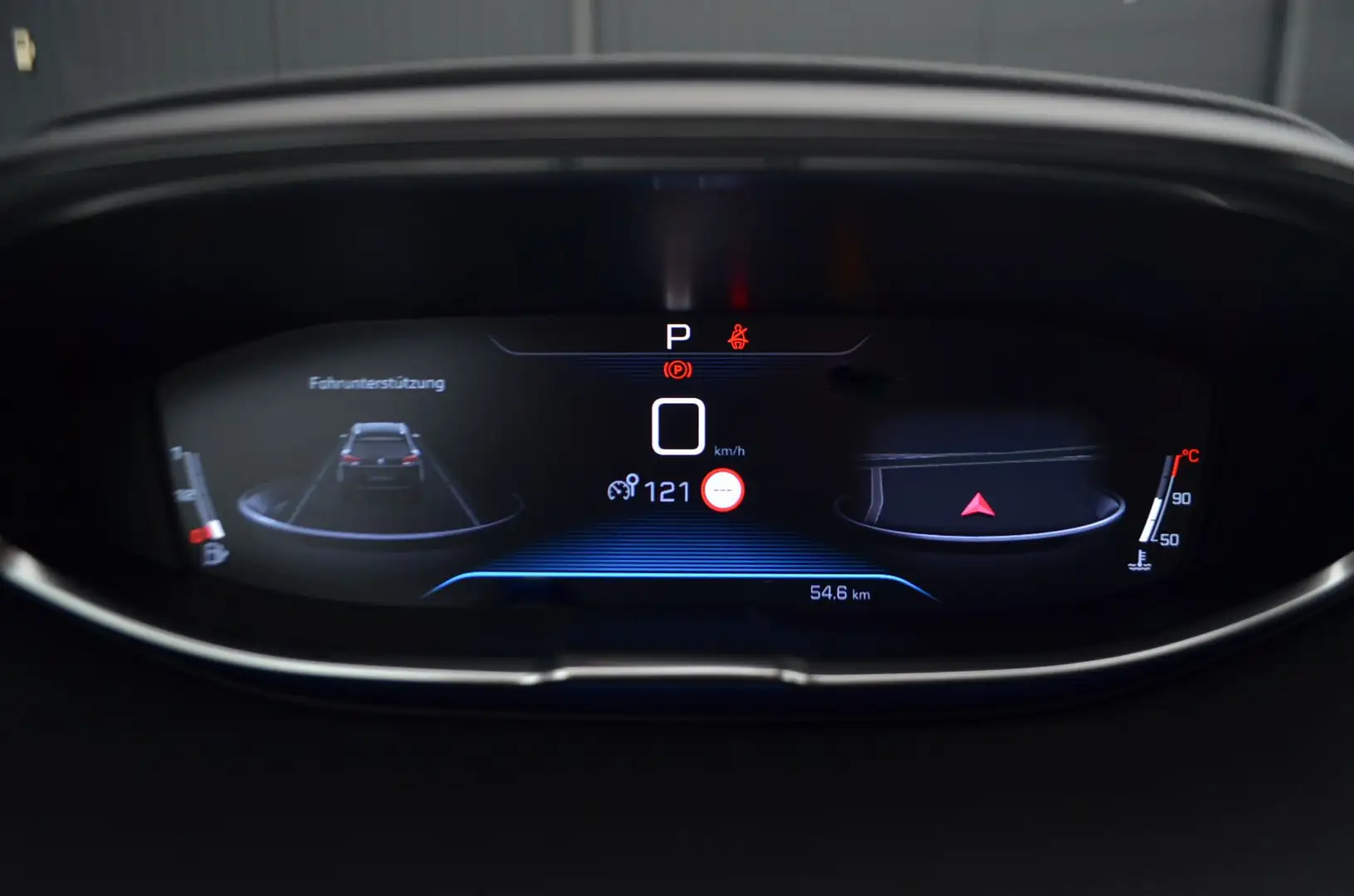 Vehicle image, number 6