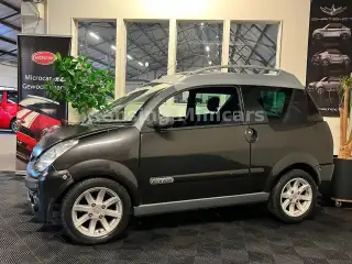 Vehicle image thumbnail, number 3