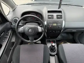 Vehicle image thumbnail, number 13