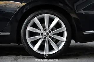 Vehicle image thumbnail, number 8