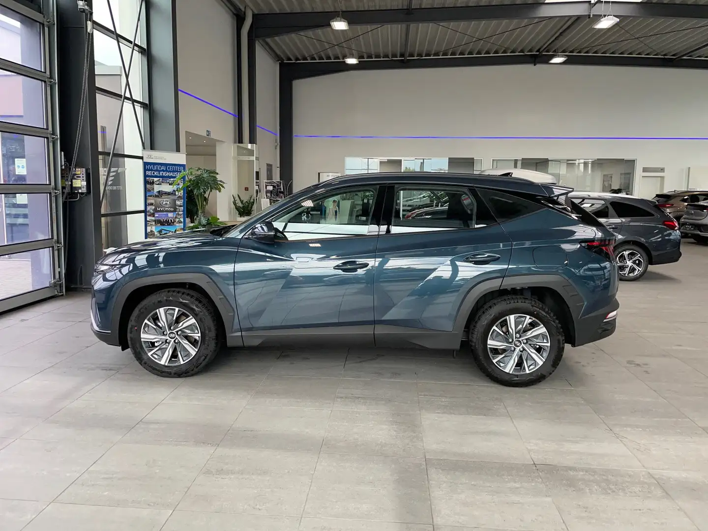Vehicle image, number 9