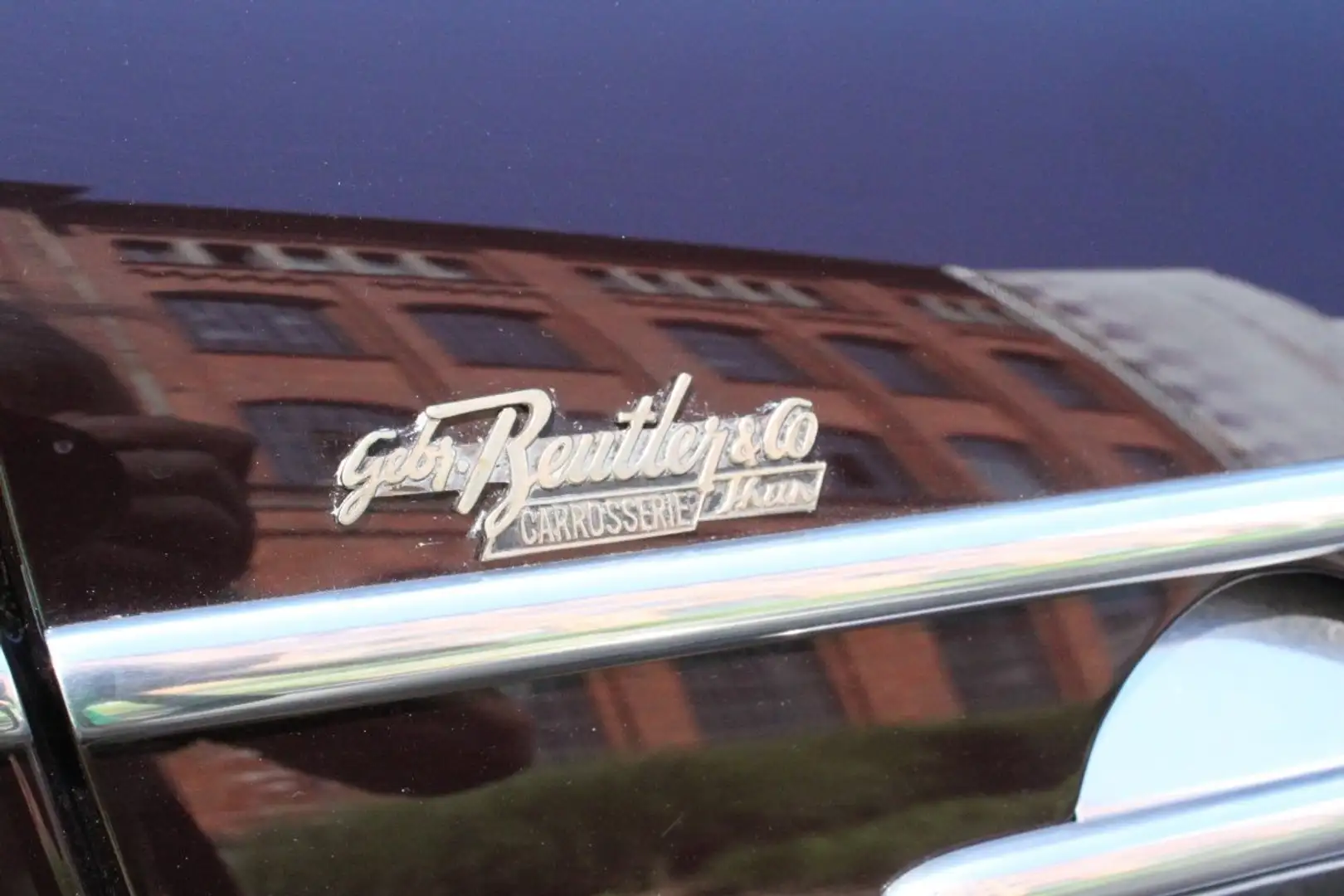 Vehicle image, number 4