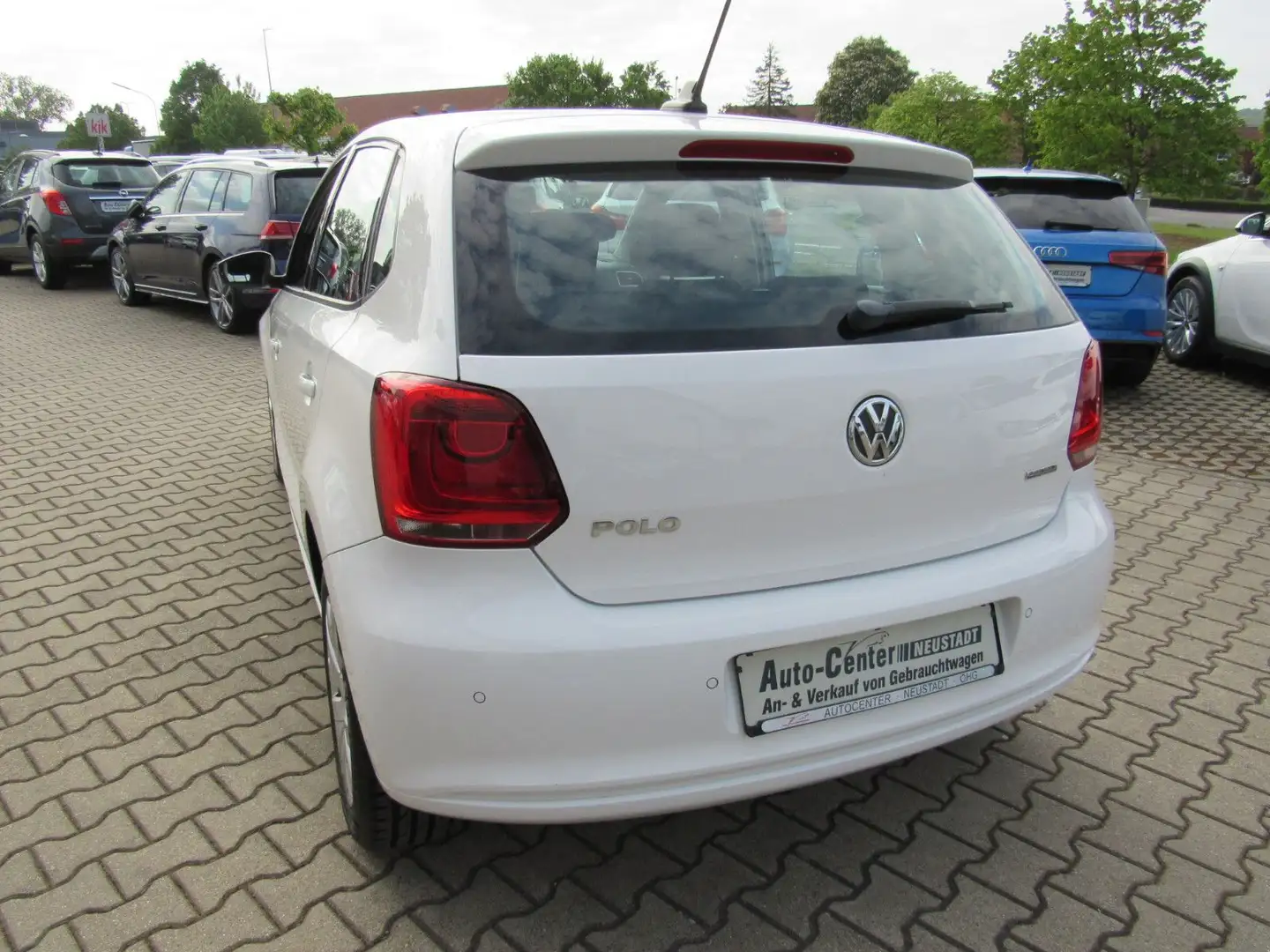 Vehicle image, number 7