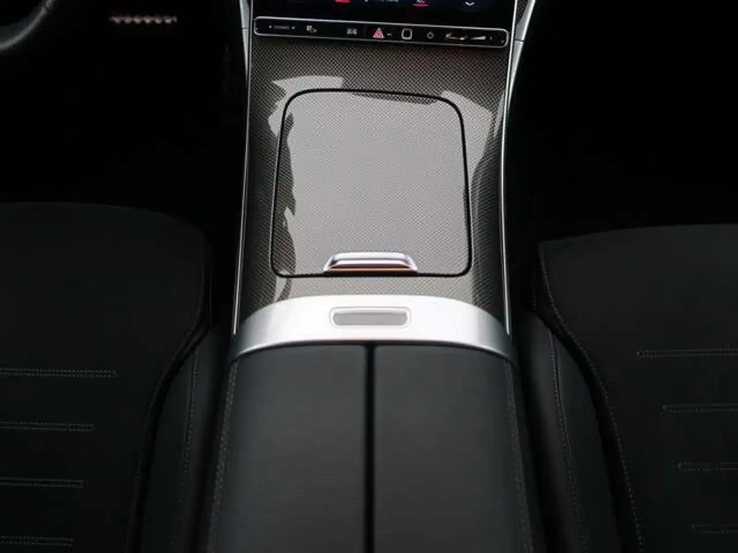 Vehicle image, number 12