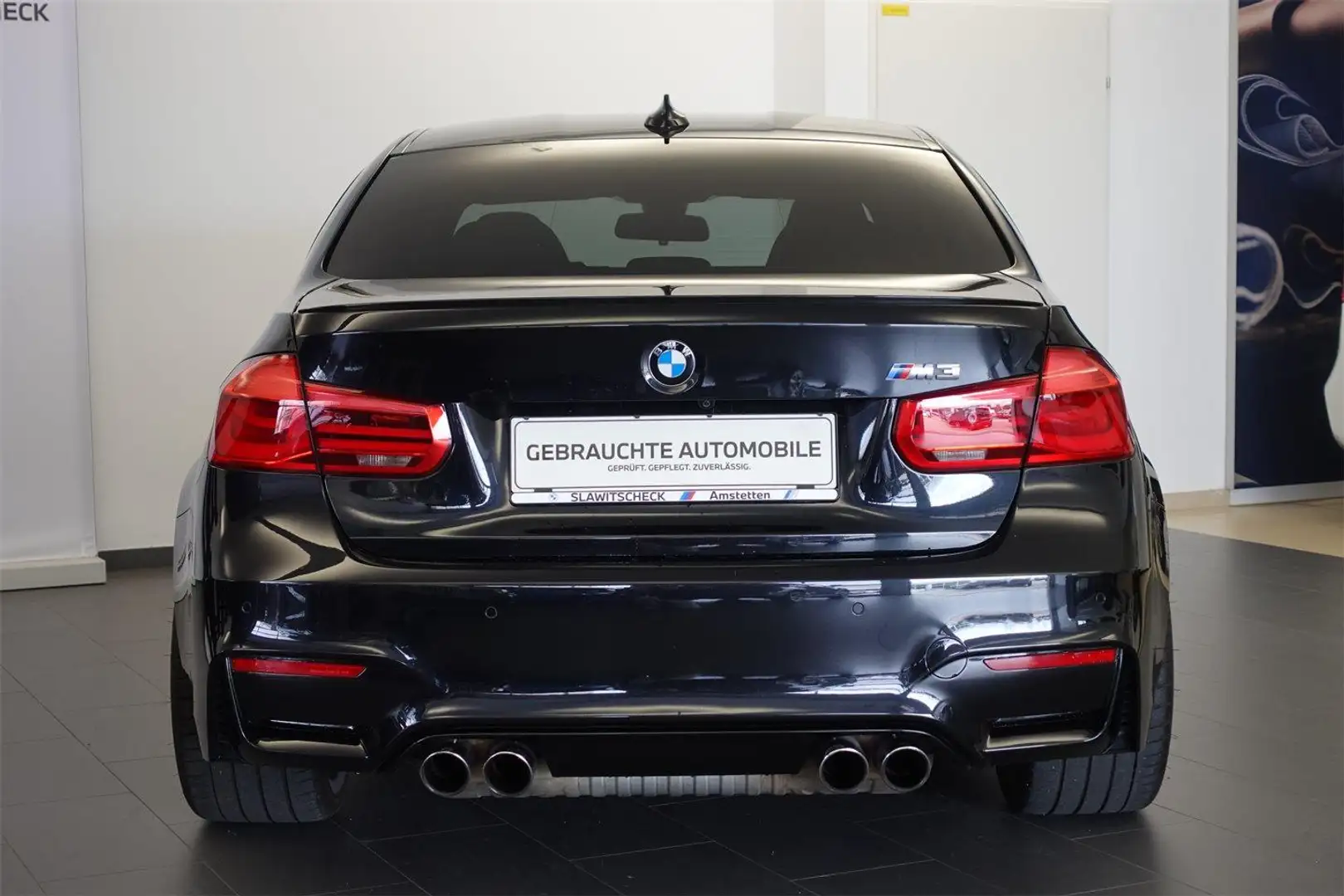 Vehicle image, number 4
