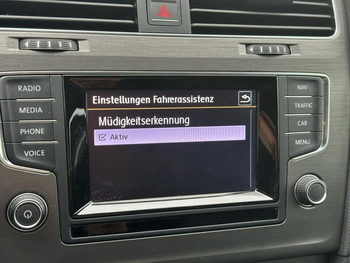 Vehicle image, number 14
