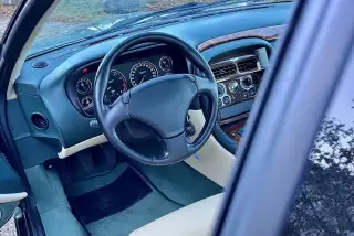 Vehicle image thumbnail, number 9
