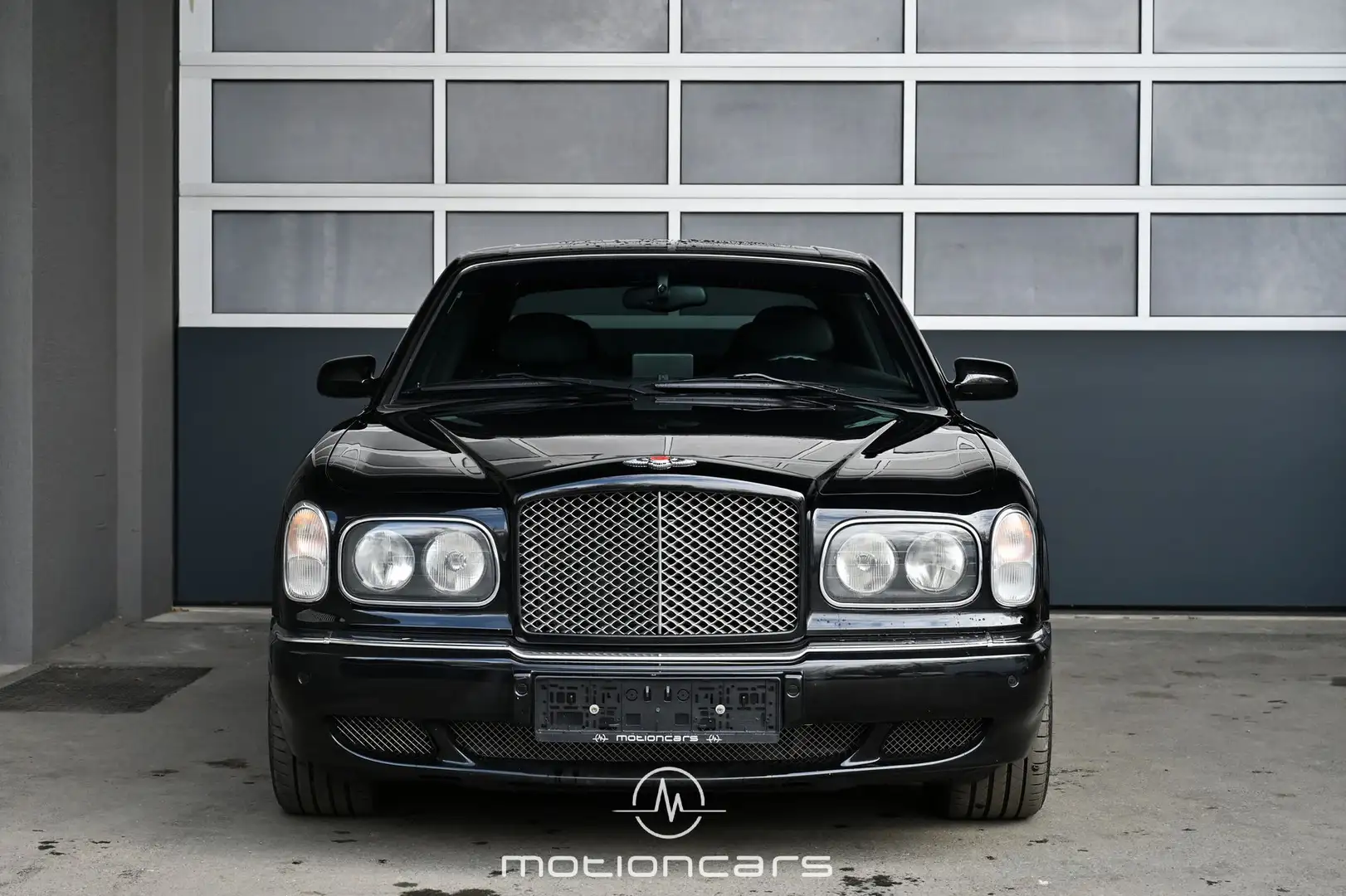 Vehicle image, number 3