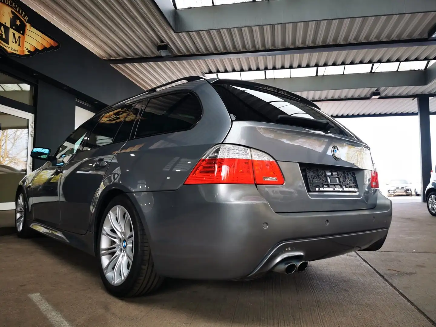 Vehicle image, number 7
