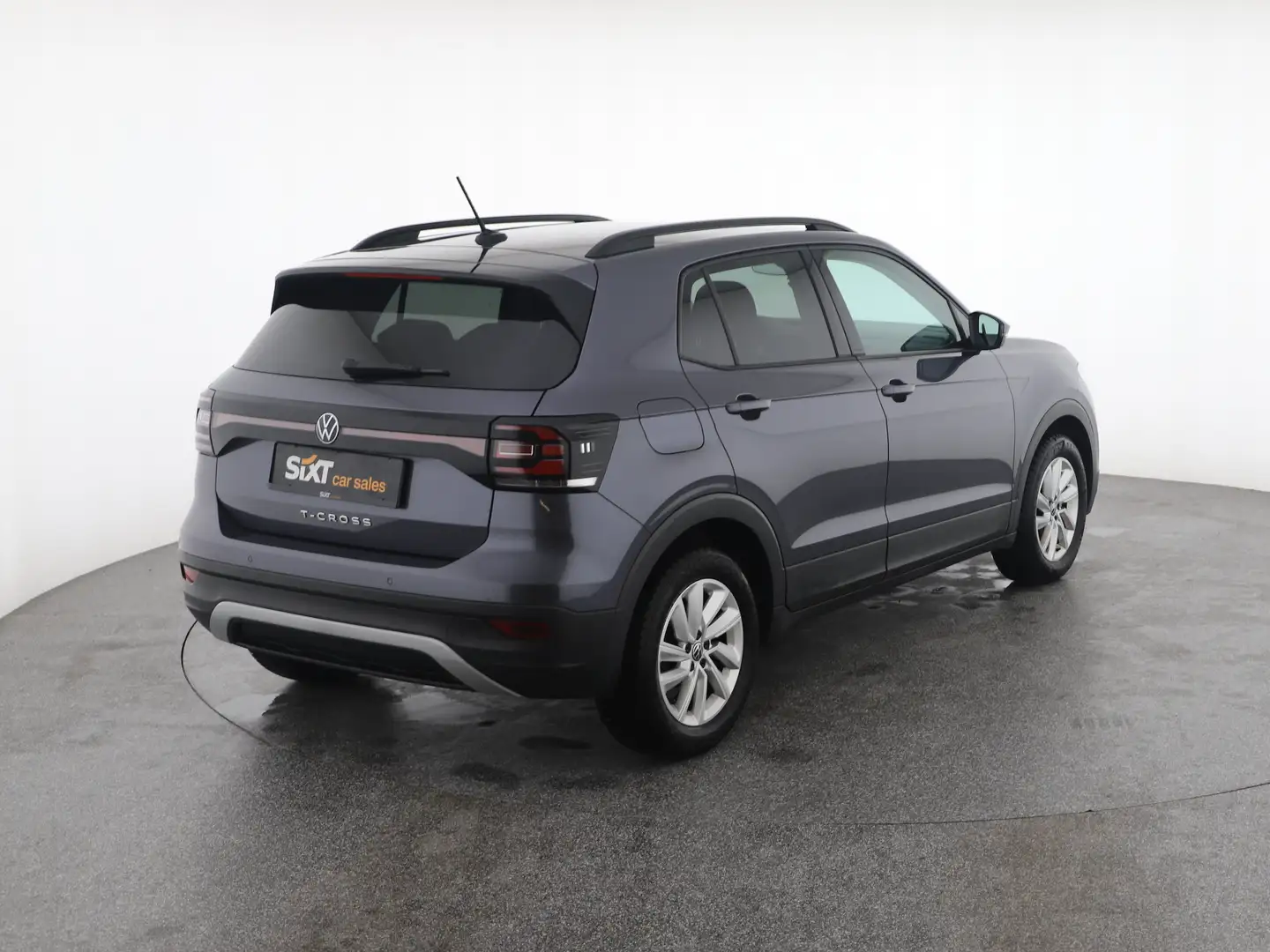 Vehicle image, number 5
