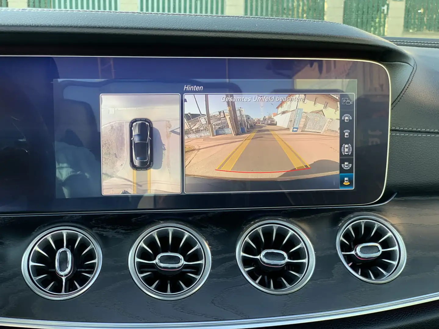 Vehicle image, number 10