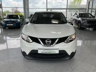 Vehicle image thumbnail, number 2
