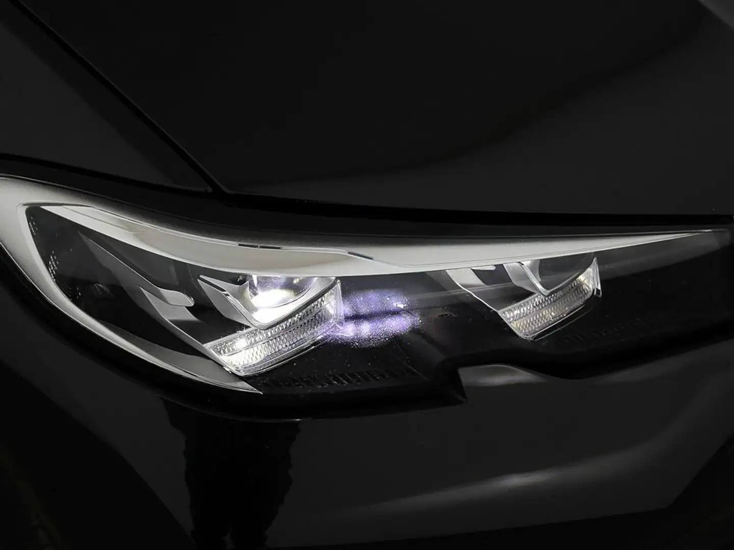 Vehicle image, number 9