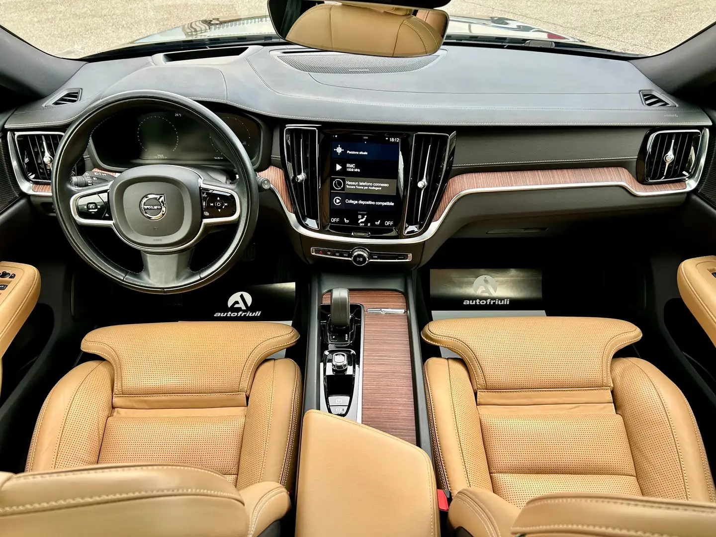 Vehicle image, number 11