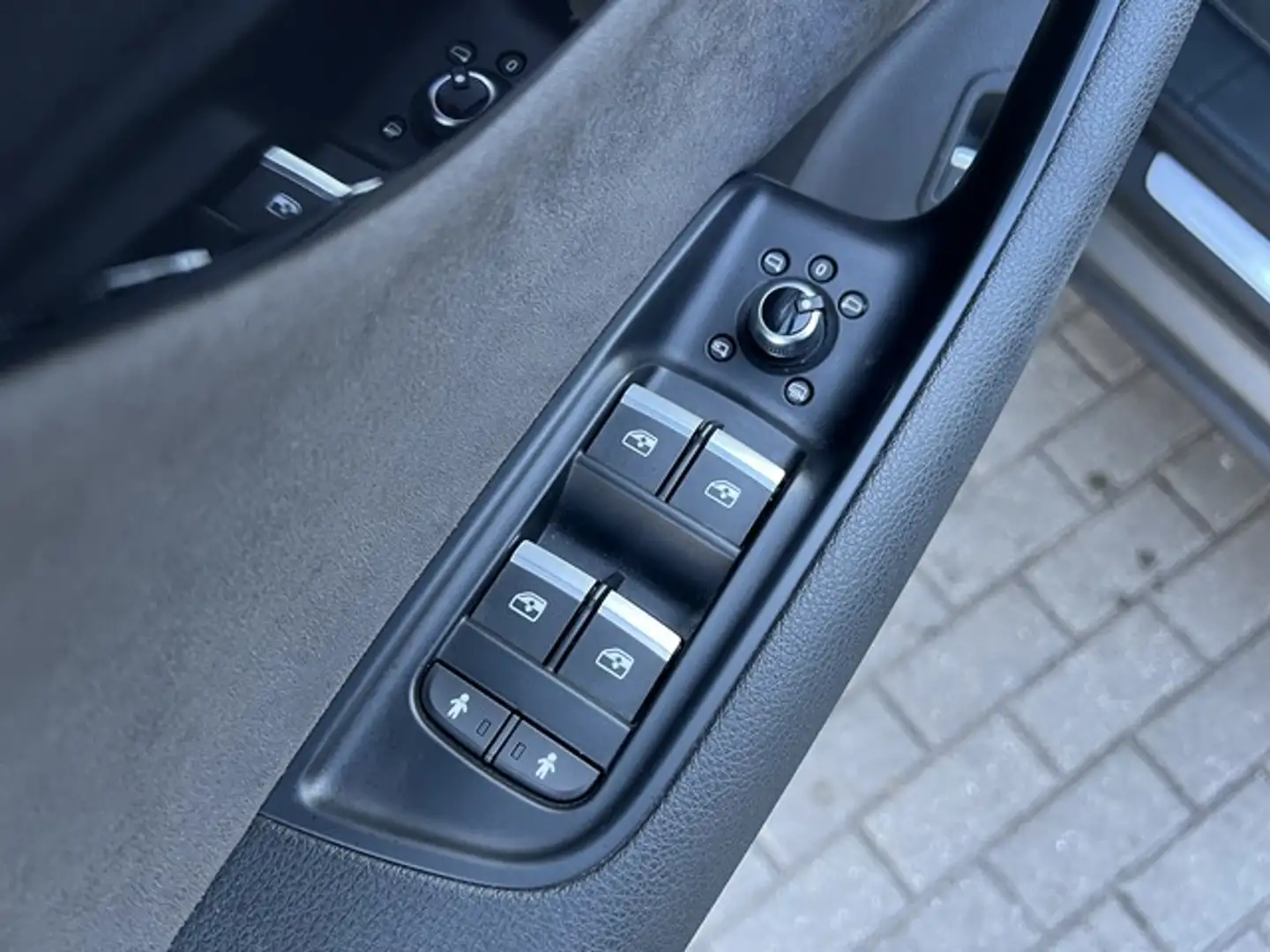 Vehicle image, number 20