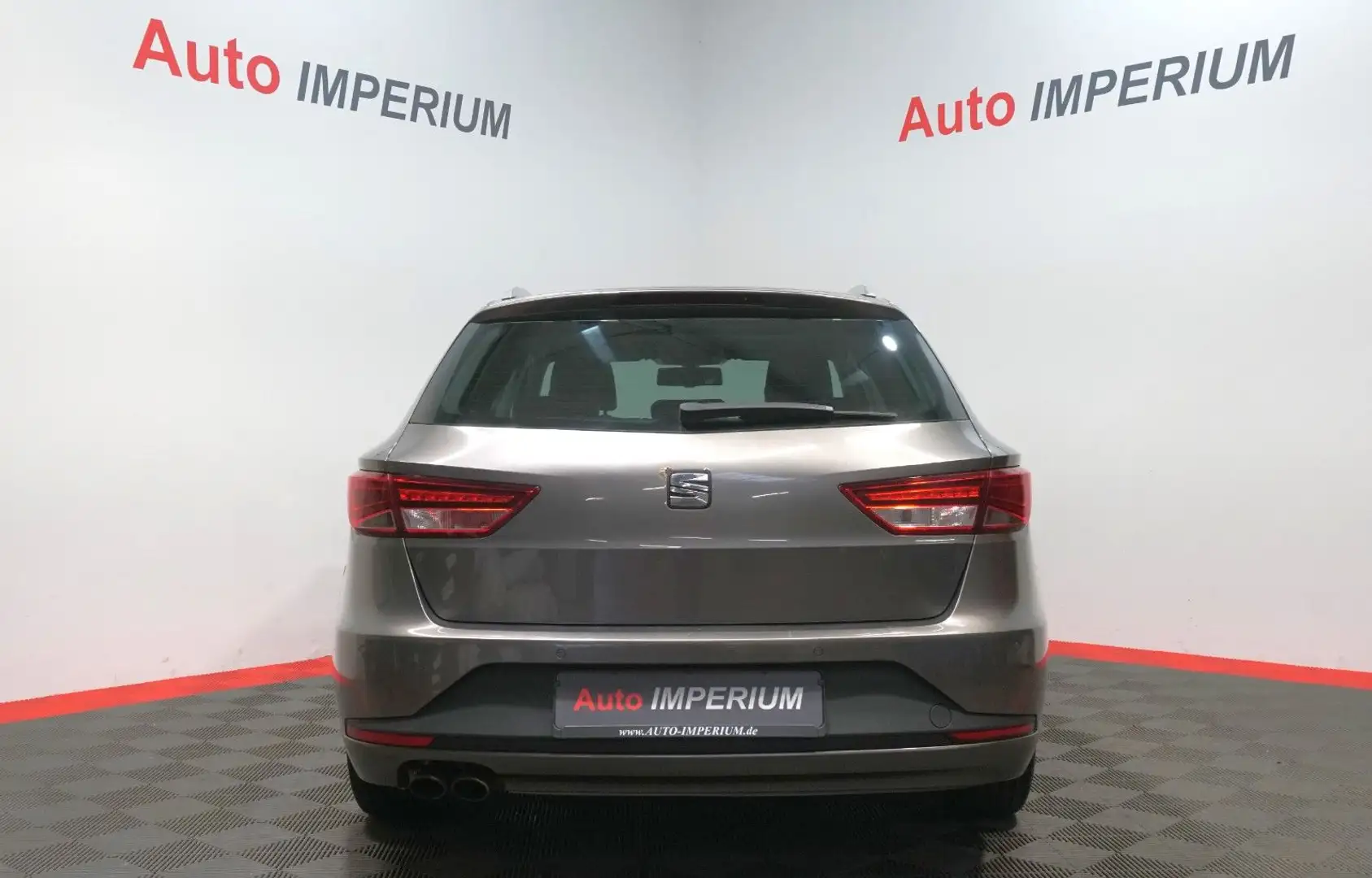 Vehicle image, number 5