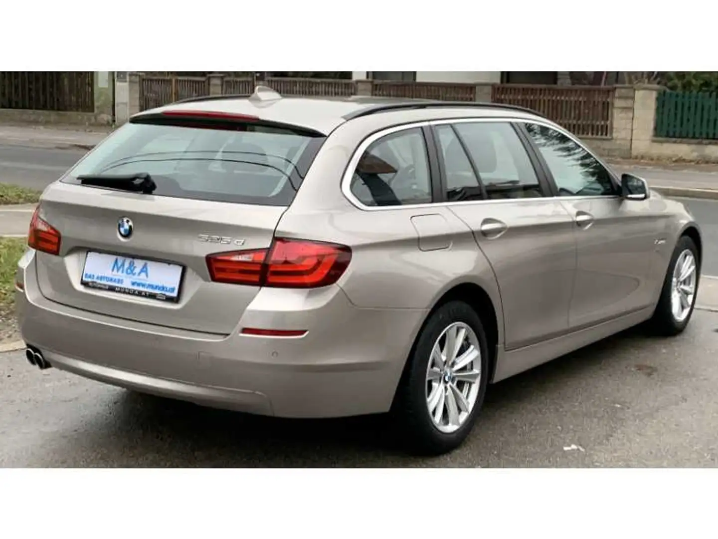 Vehicle image, number 6