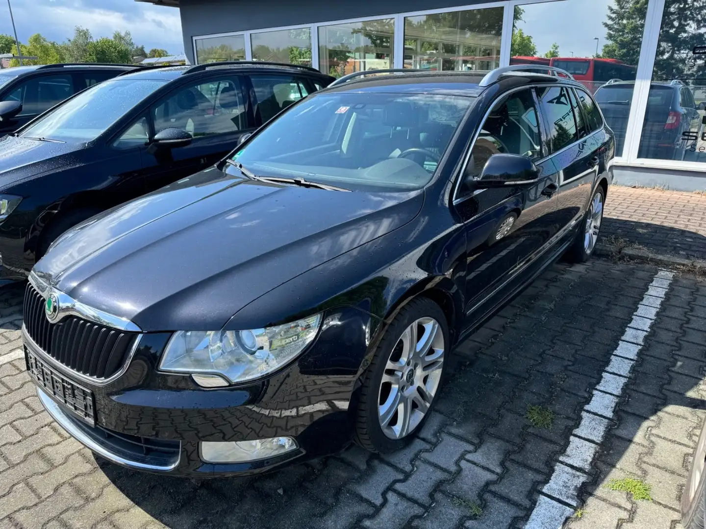 Vehicle image, number 1