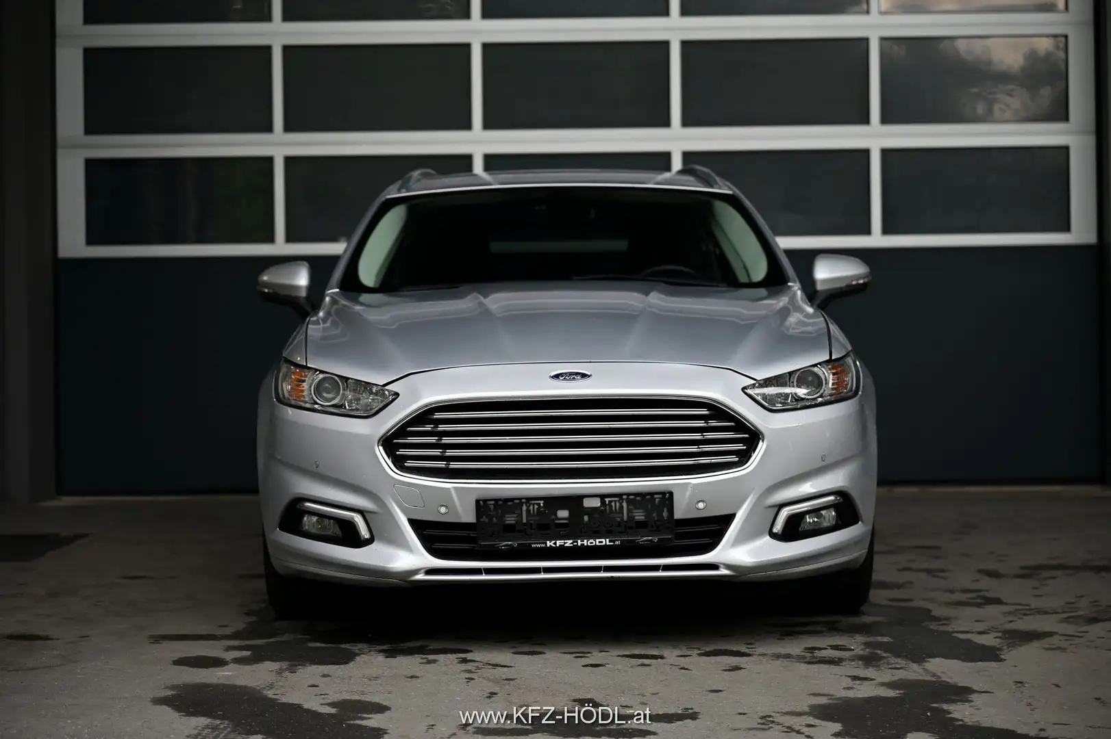 Vehicle image, number 3