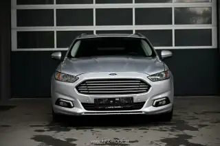 Vehicle image thumbnail, number 3