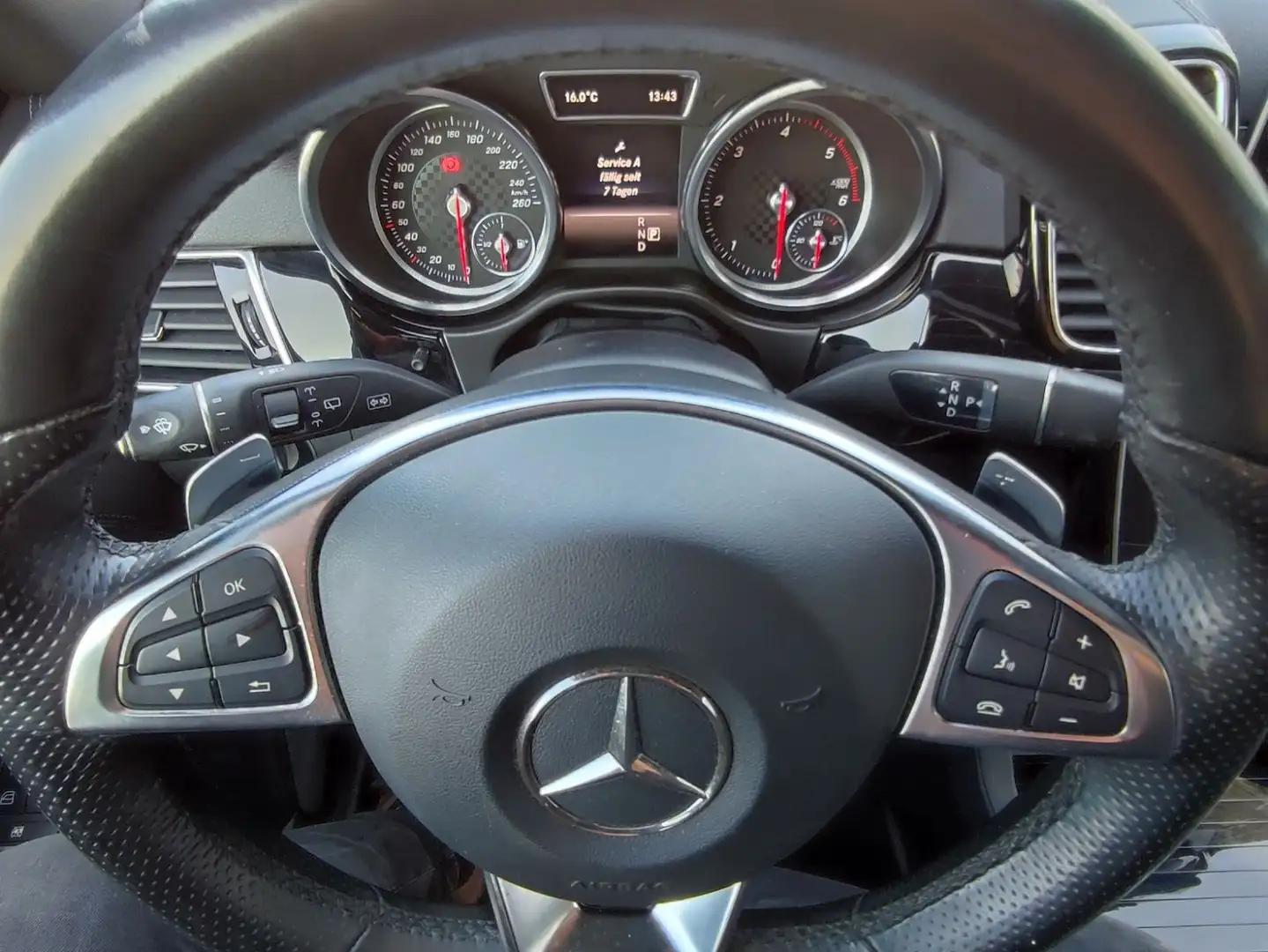 Vehicle image, number 15