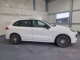 Vehicle image thumbnail, number 6