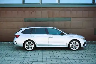 Vehicle image thumbnail, number 6