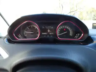Vehicle image thumbnail, number 15