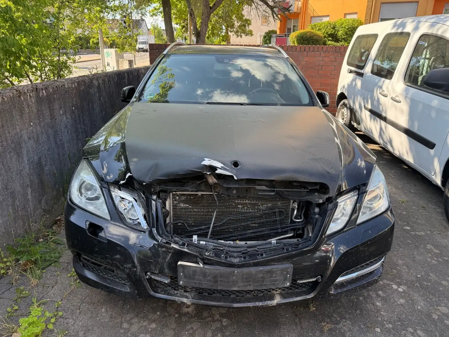 Vehicle image, number 8