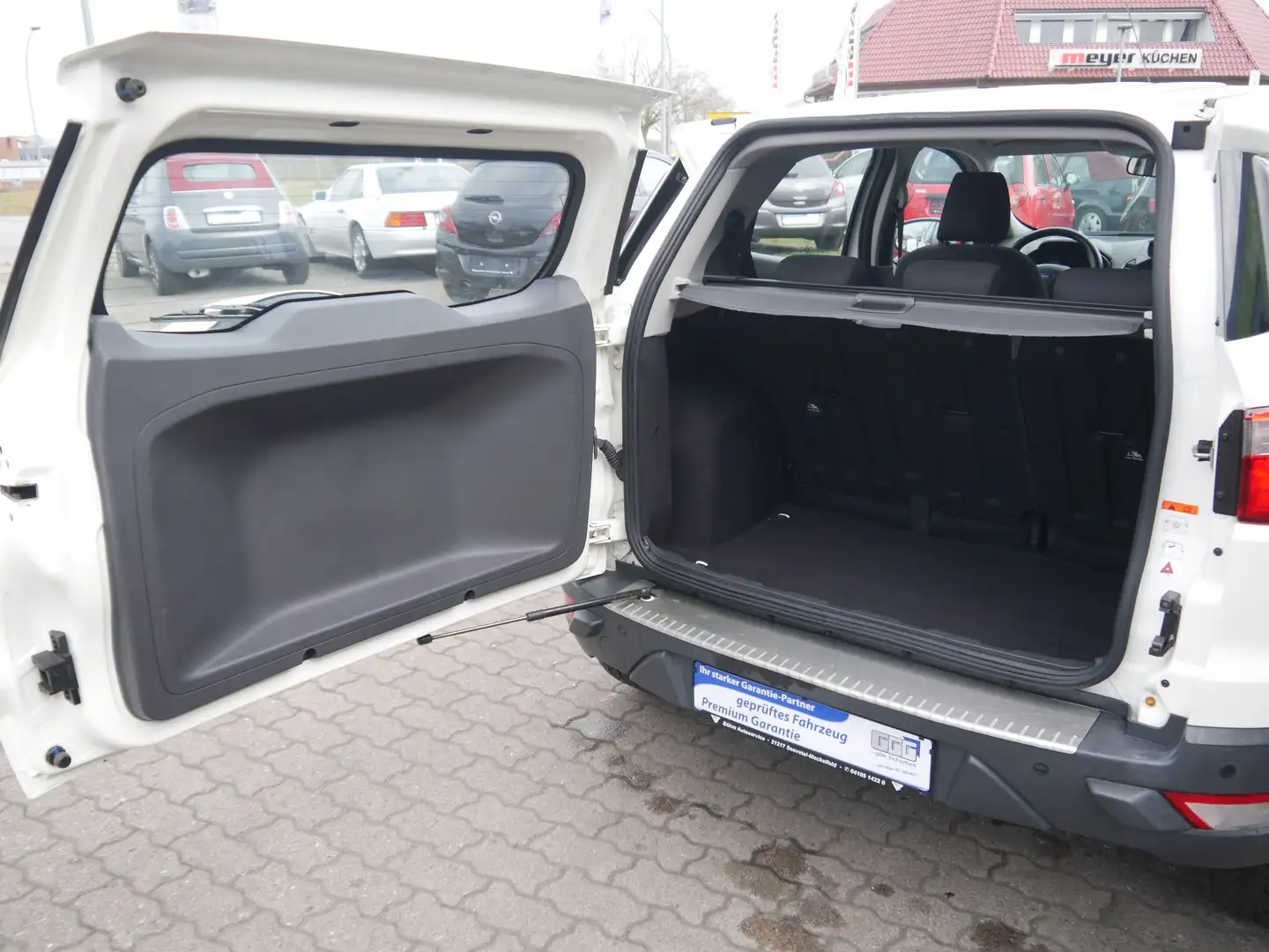 Vehicle image, number 19