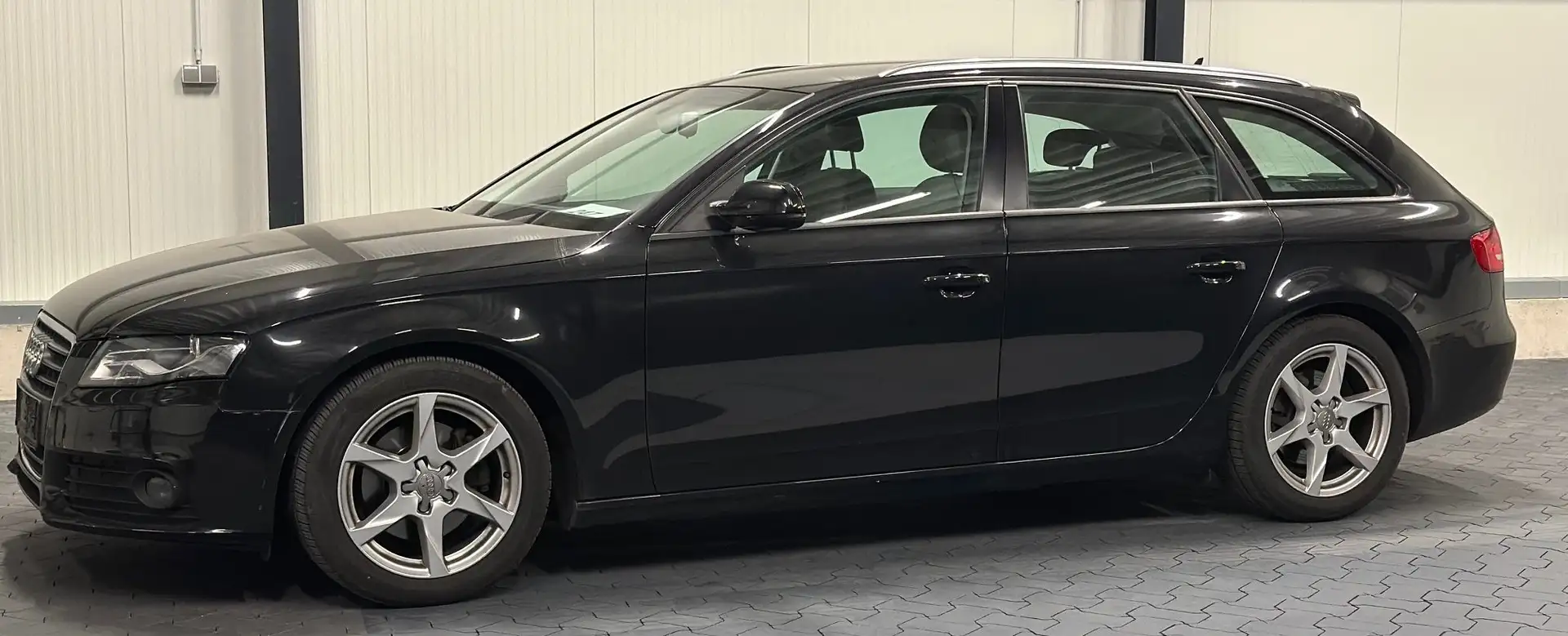 Vehicle image, number 2