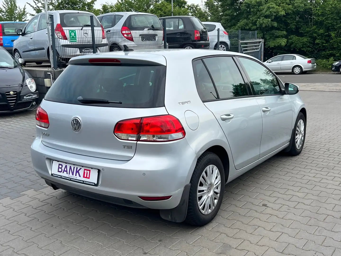 Vehicle image, number 5