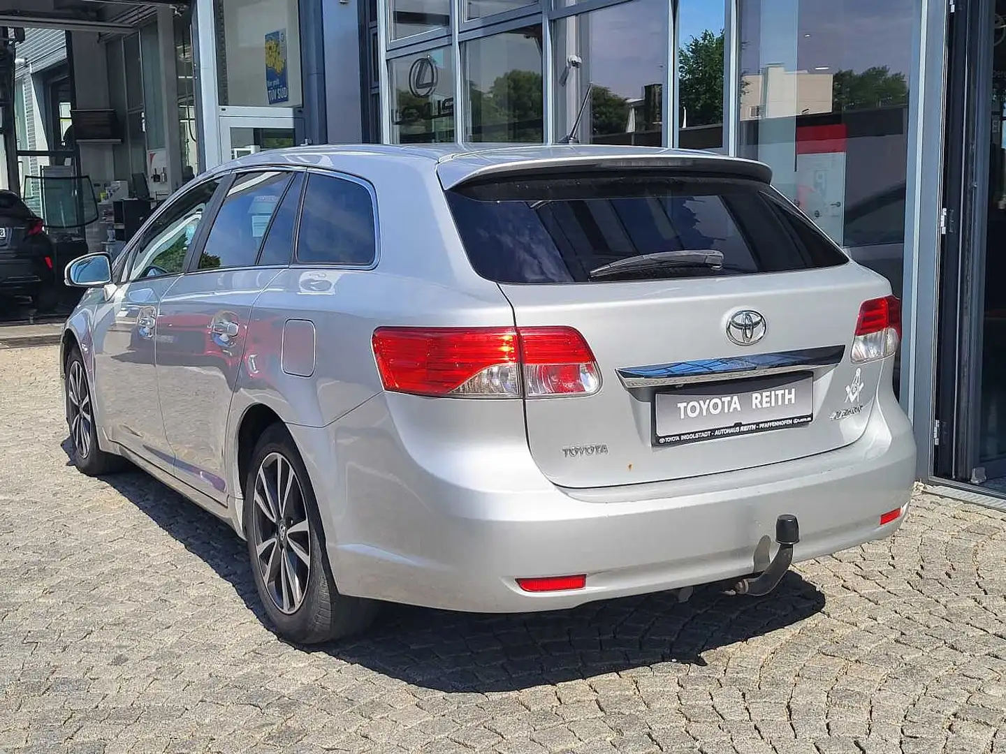 Vehicle image, number 5