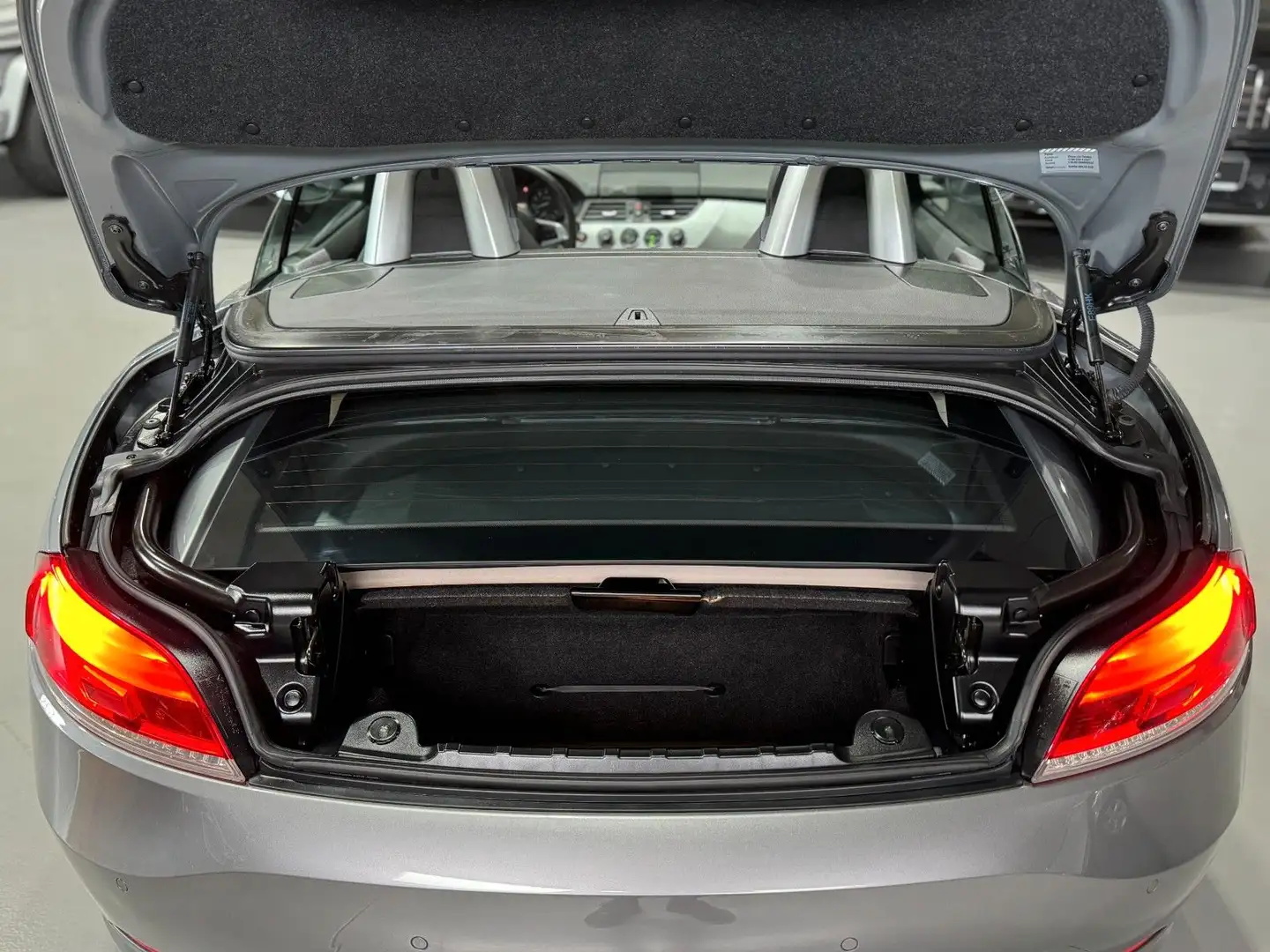 Vehicle image, number 5