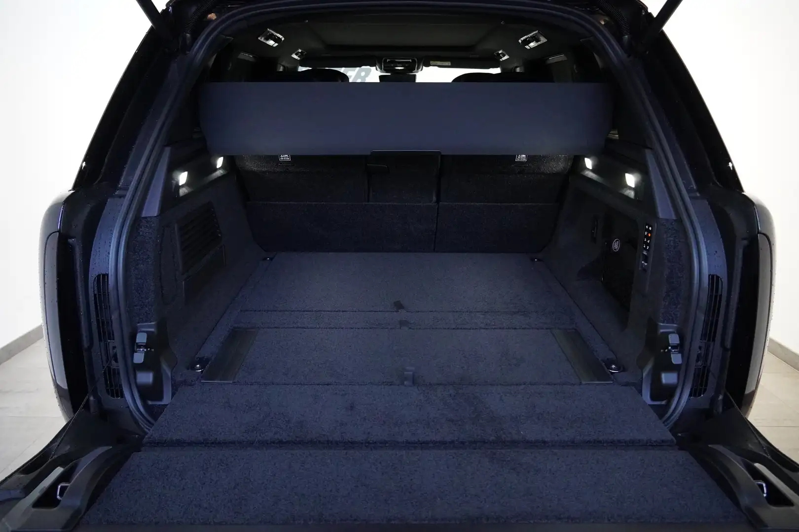 Vehicle image, number 13