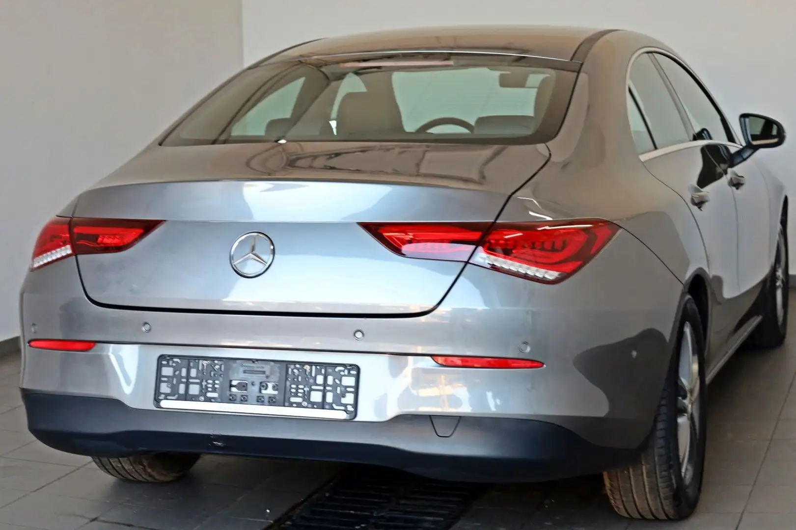 Vehicle image, number 2